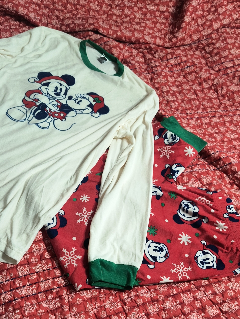 Disney NEW Cream & Red Mickey and Minnie Holiday Pajama Set with Green Trim